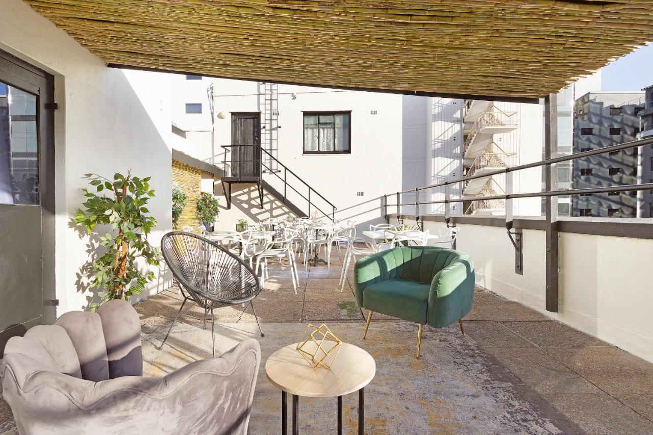 Gold Buffalo Hotel Cape Town Exterior photo