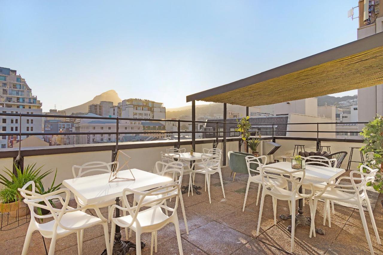 Gold Buffalo Hotel Cape Town Exterior photo