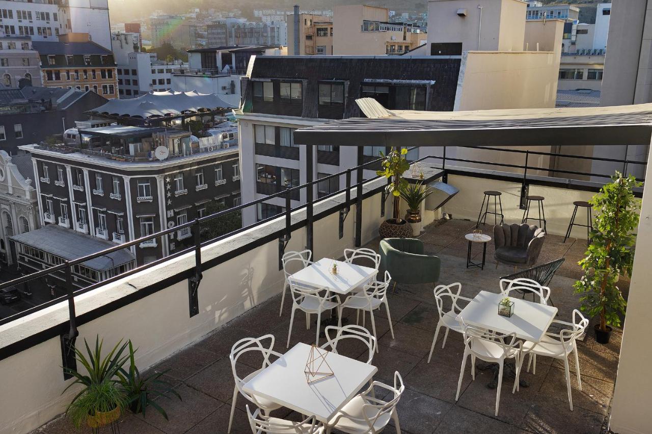 Gold Buffalo Hotel Cape Town Exterior photo